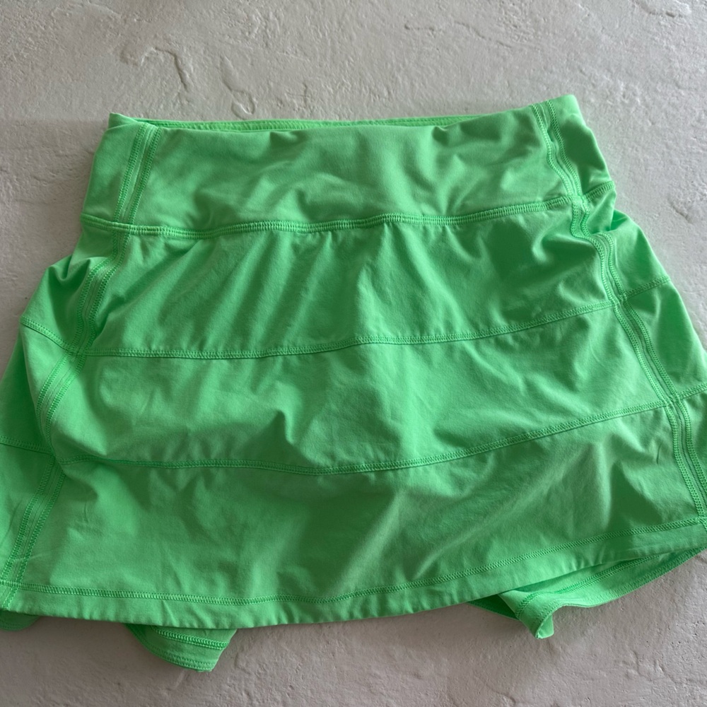 Lululemon pace rival mid rise skirt